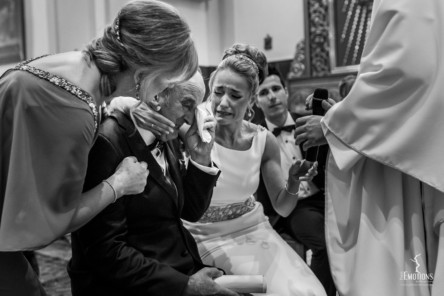 PhotoEmotions by Anta Chavosky - Fotógrafos de boda en Valladolid, fotógrafos de recién nacido, reportaje comunión, estudio fotográfico, fotógrafo valladolid, fotos embarazo, fotos embarazada - bodas-valladolid-205.jpg